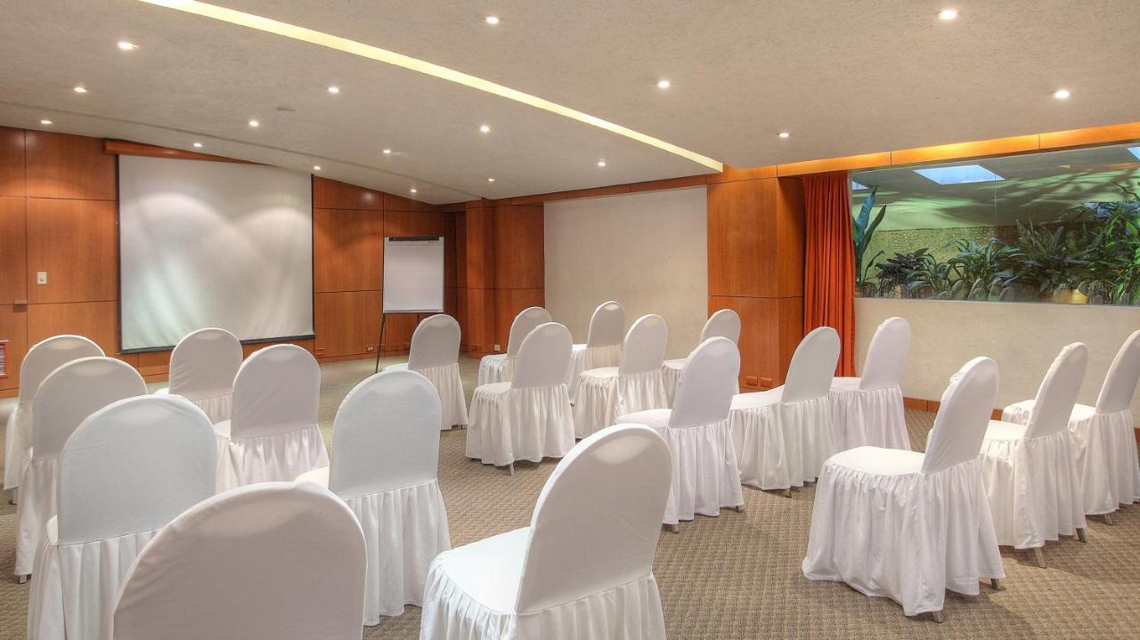 Fiesta Inn Villahermosa Cencali Exteriör bild