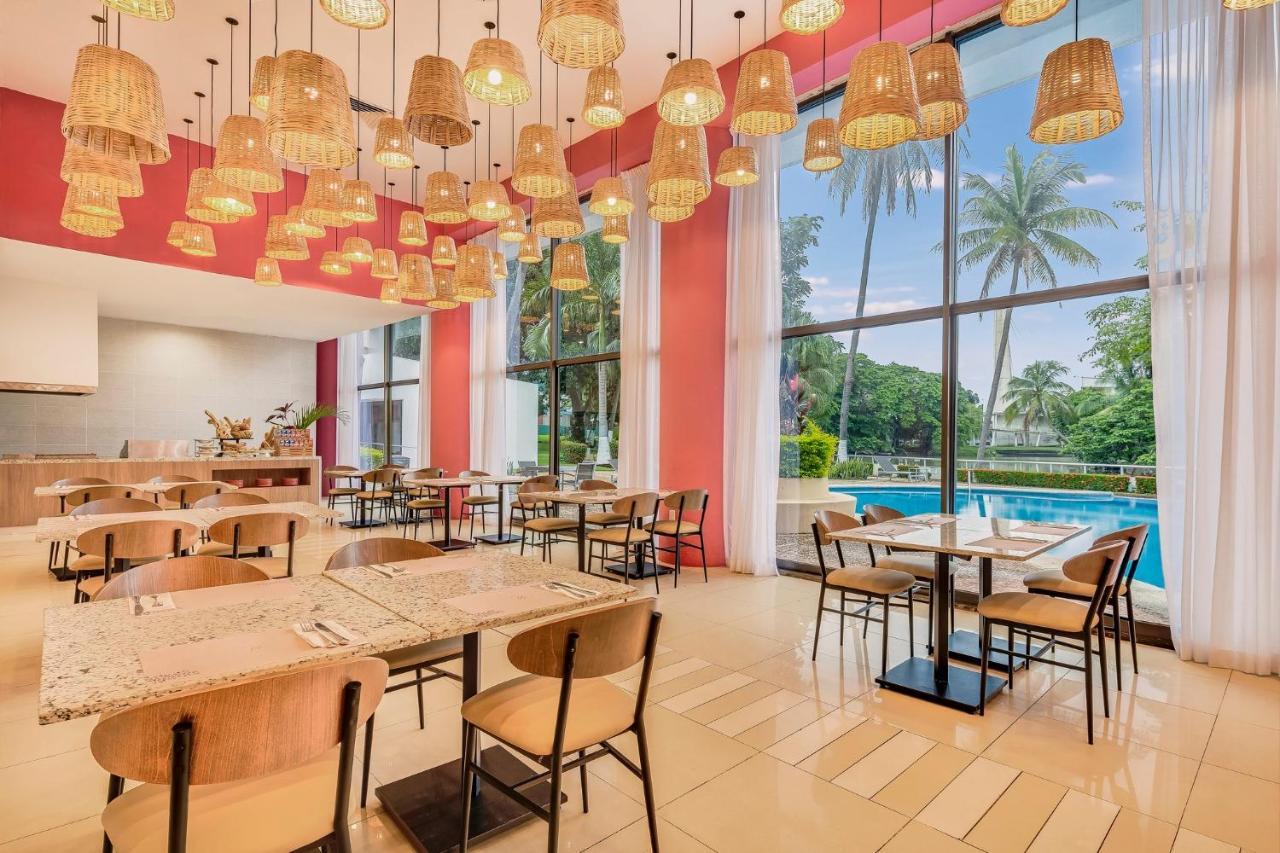 Fiesta Inn Villahermosa Cencali Exteriör bild