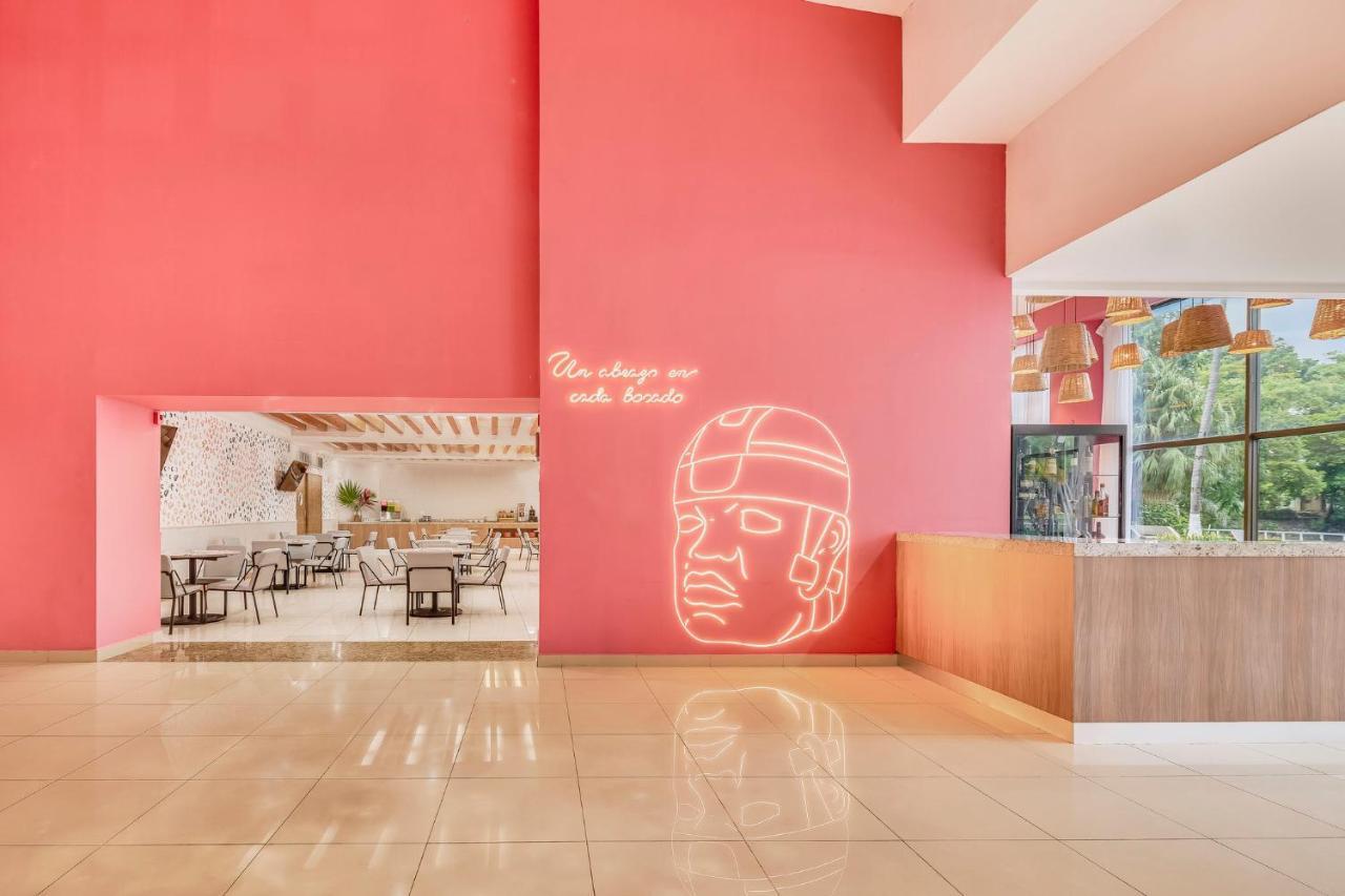 Fiesta Inn Villahermosa Cencali Exteriör bild