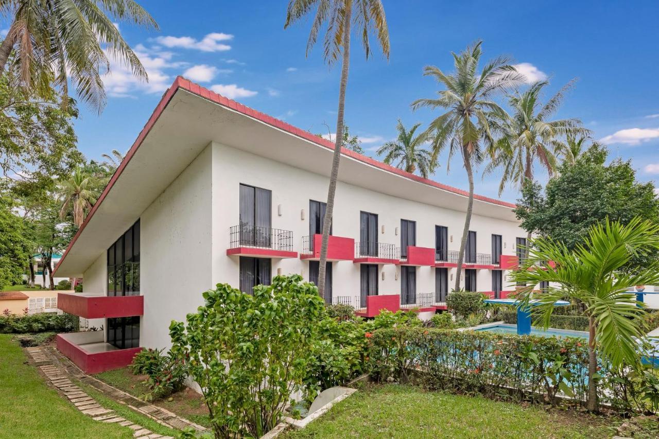 Fiesta Inn Villahermosa Cencali Exteriör bild